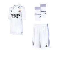 Real Madrid David Alaba #4 Hjemmebanesæt Børn 2022-23 Kortærmet (+ Korte bukser)
